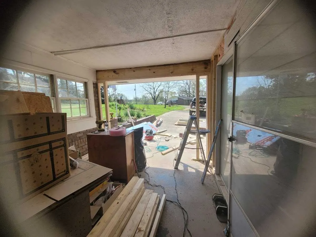 Air movers and dehumidifier for Water Mitigation Services in North Fair Oaks